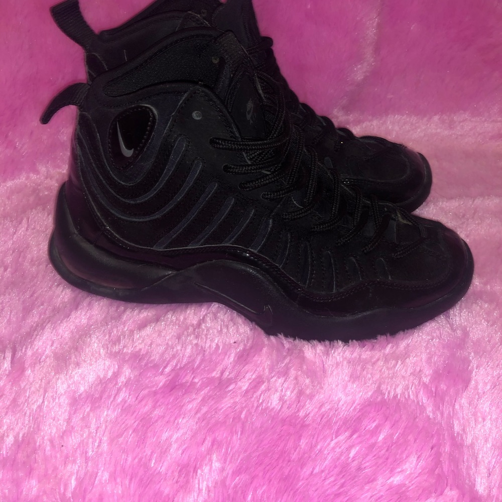 Nike bakins